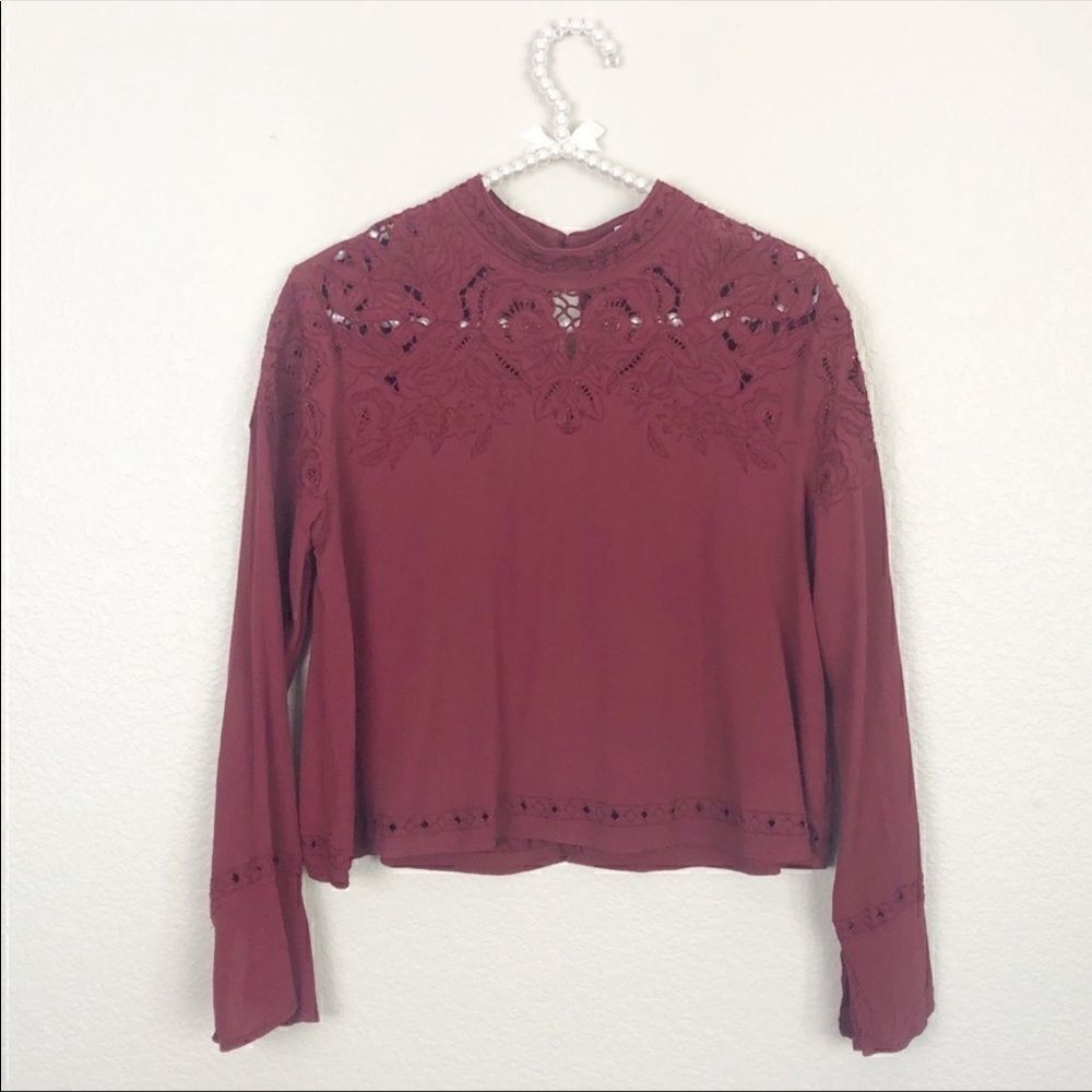 Astr embroidered blouse NWT S